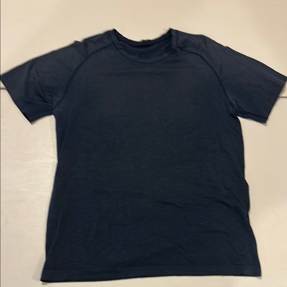 Lululemon Athletica Blue Short Sleeve Tee - Picture 1 of 1